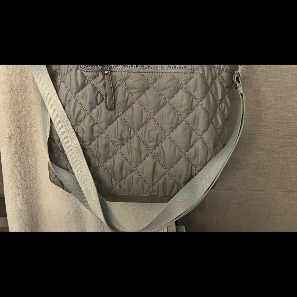 Quilted handbag / silver / 14 x 10 x 5/